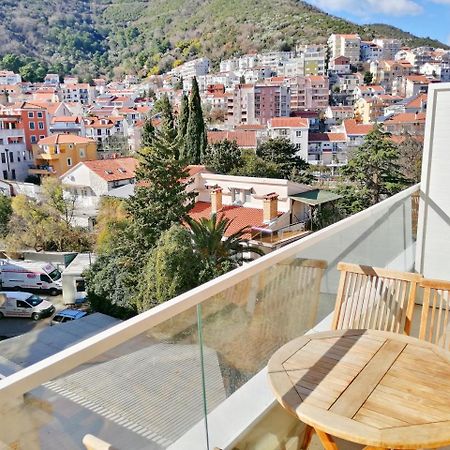 Sea Breeze Lux Apartments Budva Extérieur photo