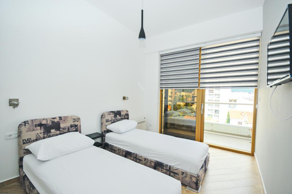 Sea Breeze Lux Apartments Budva Extérieur photo