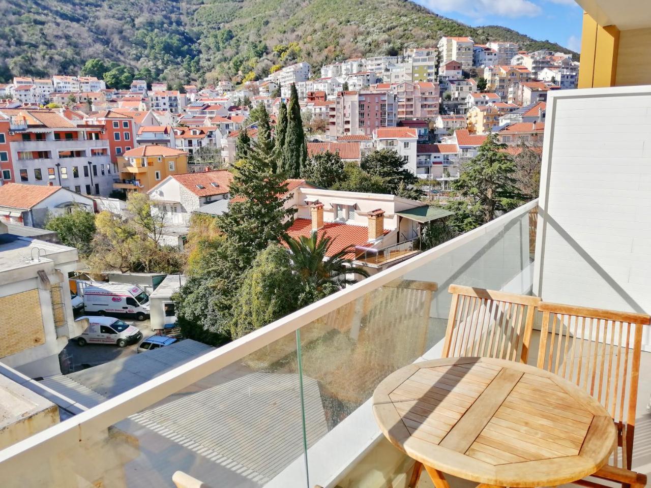 Sea Breeze Lux Apartments Budva Extérieur photo