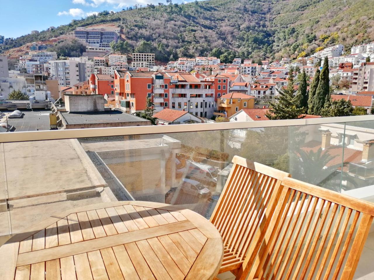 Sea Breeze Lux Apartments Budva Extérieur photo