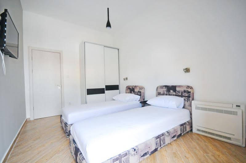 Sea Breeze Lux Apartments Budva Extérieur photo